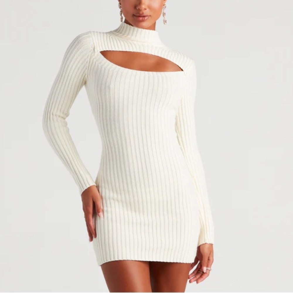 RARE ivory ribbed knit cut out long sleeve dress